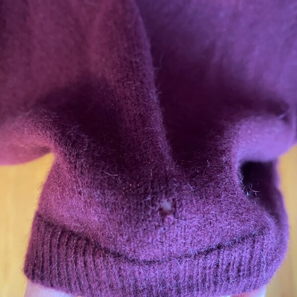 Ann Taylor 100% Cashmere Top - Picture 8 of 8